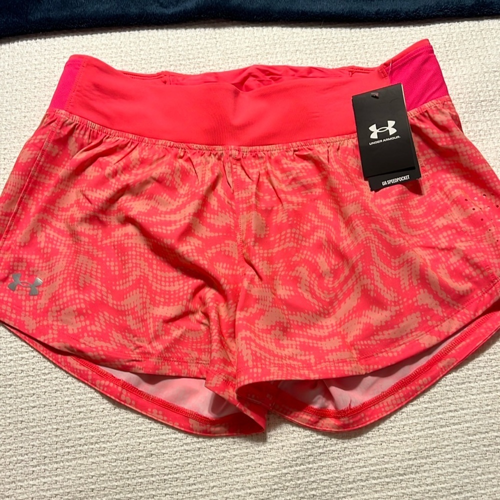 NWT Under Armour speed pocket print shorts size large fitted
